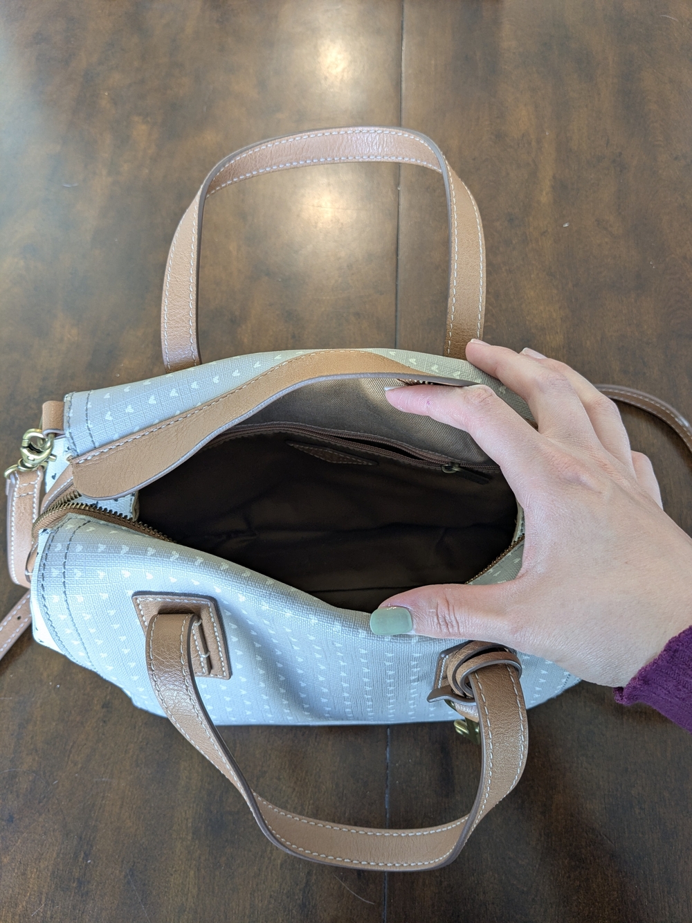 Small Two-Tone Heart Satchel Handbag - Light Gray and Brown - Picture 4 of 4